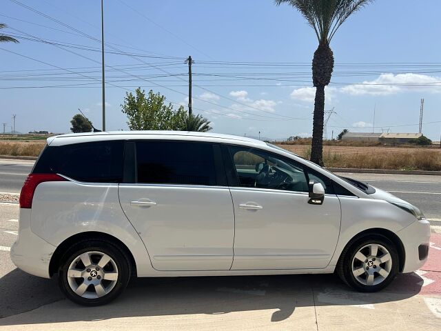 PEUGEOT 5008 ACTIVE 1.6 E-HDI AUTO SPANISH LHD IN SPAIN 142K 7 SEATS SUPER 2014